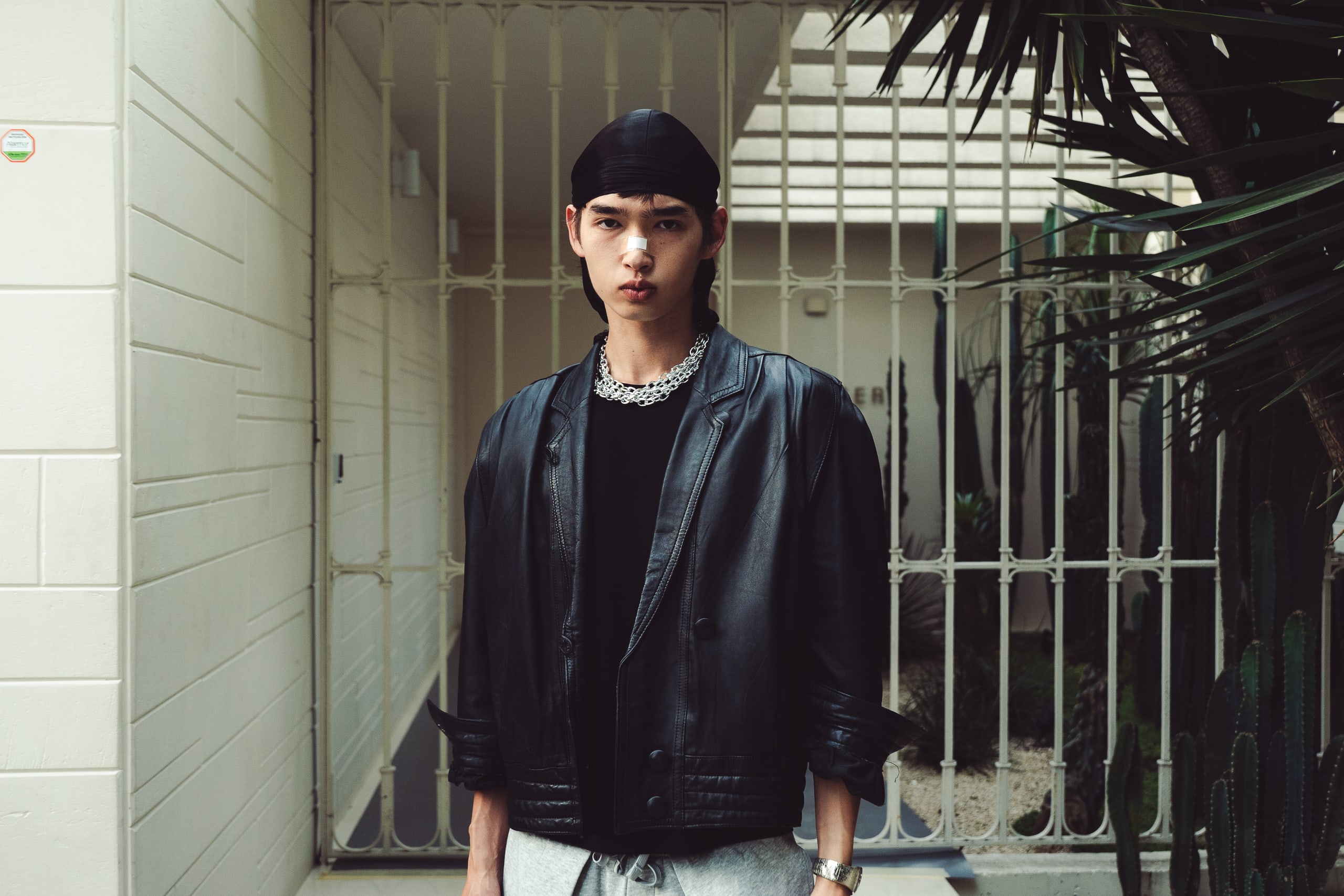 Aron — 12