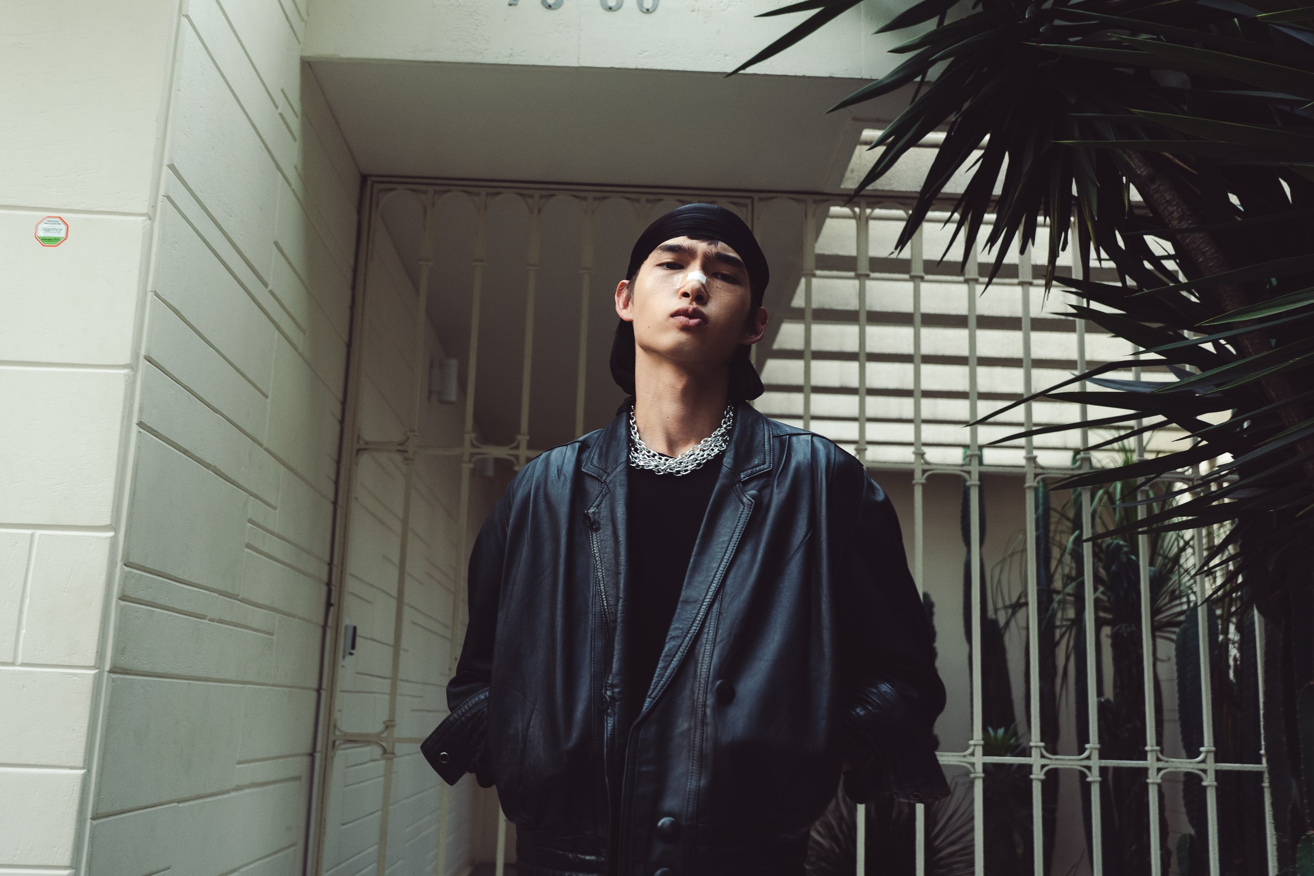 Aron — 16